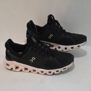 On Running CloudSwift Women's Black and White Athletic Shoes Size 8.5